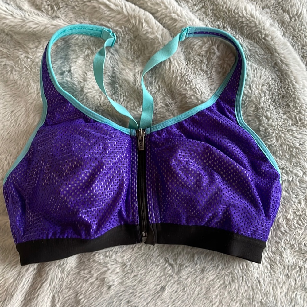 Victoria’s Secret high impact bra. 34 B. Barely worn
